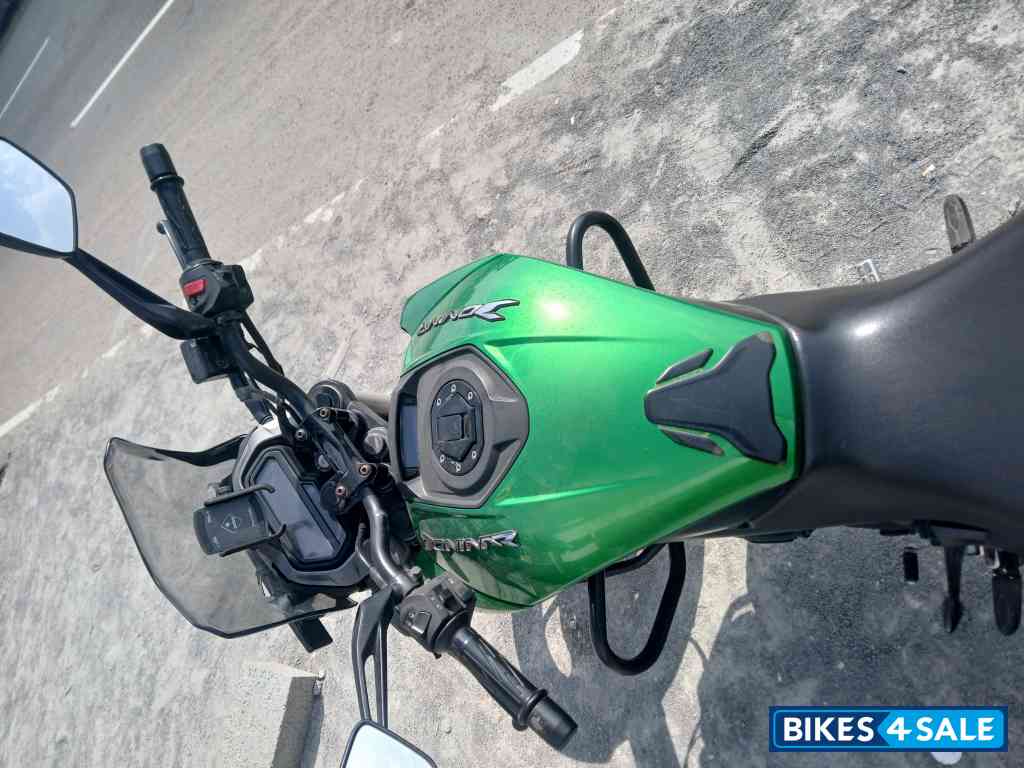 Bajaj Dominar 400 Disc