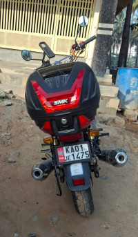 Red Royal Enfield Interceptor 650 Twin