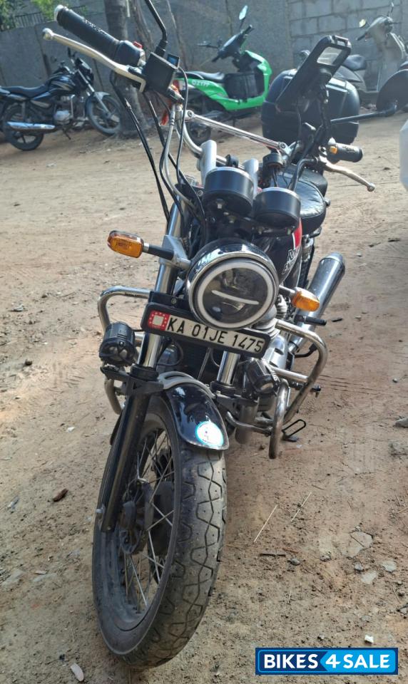 Red Royal Enfield Interceptor 650 Twin