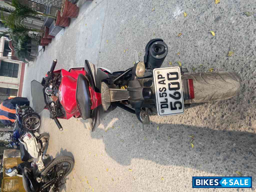Red Yamaha YZF R15