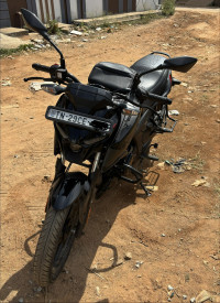 Black Bajaj Pulsar N150