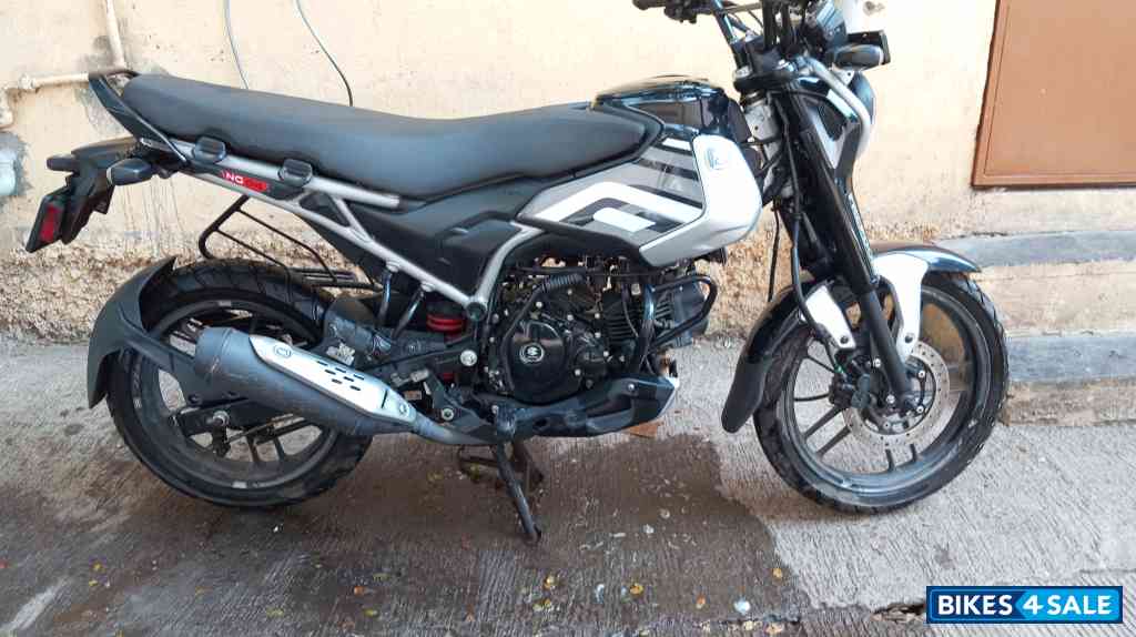 Bajaj Freedom 125 NG04 Disc LED