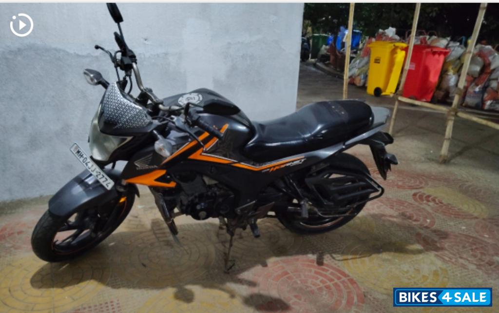 Honda CB Hornet 160R