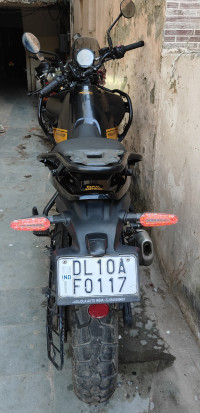 Black Hanle Royal Enfield Himalayan 450