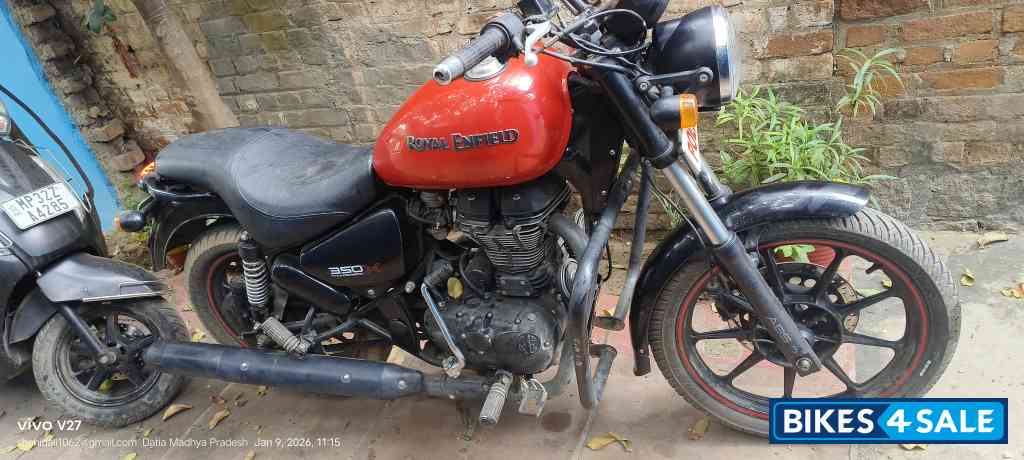 Red Royal Enfield Thunderbird X 350