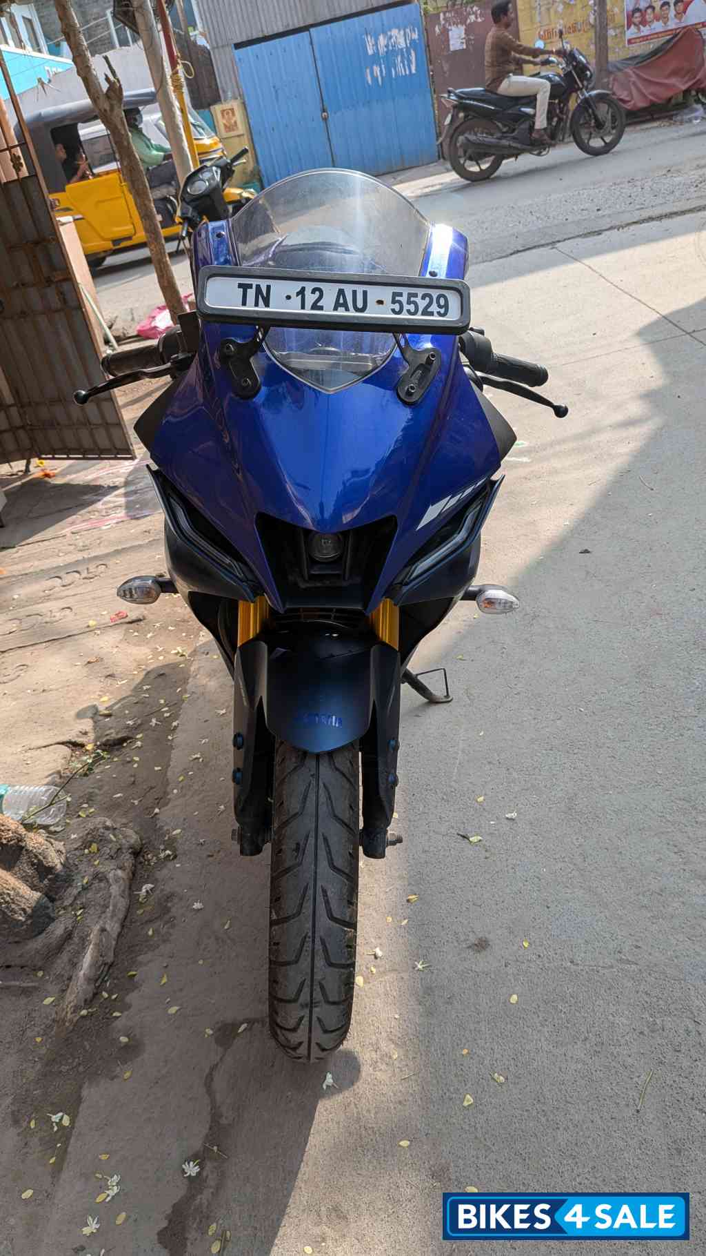 Yamaha R15 V4