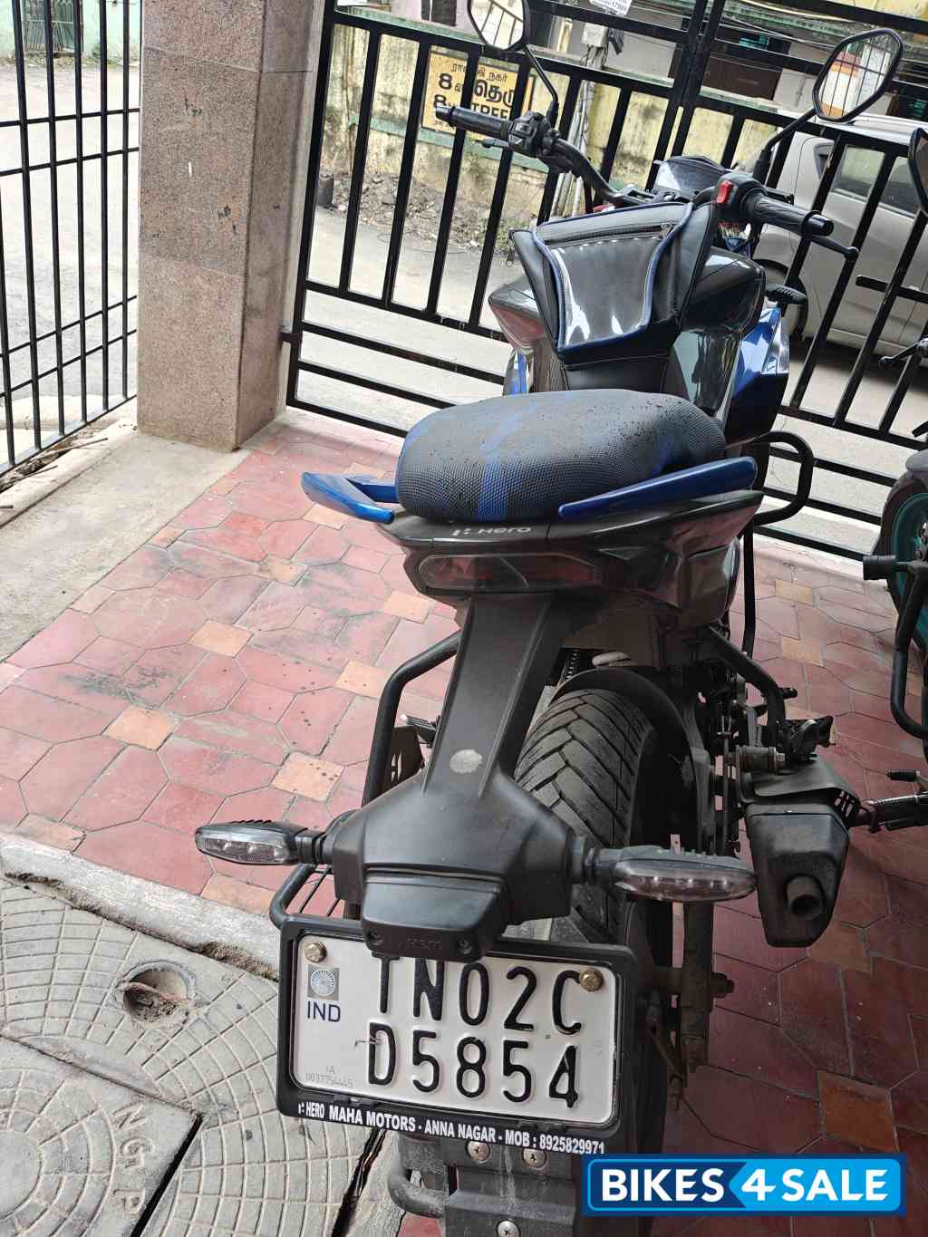 Cobalt Blue Hero Xtreme 125R