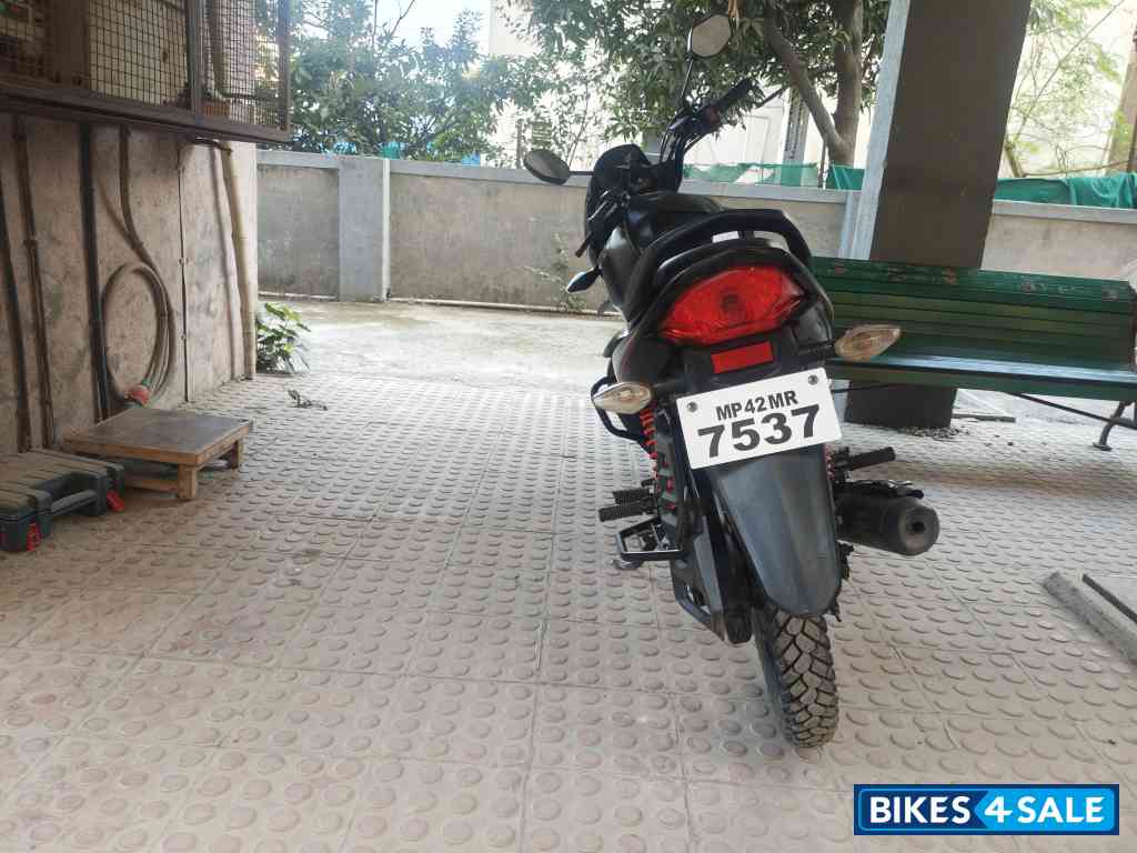 Black With Red Graphics Honda Livo BS6