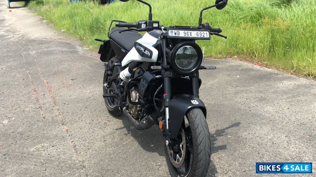 Pearl Silk Matt White Husqvarna Vitpilen 250 2024