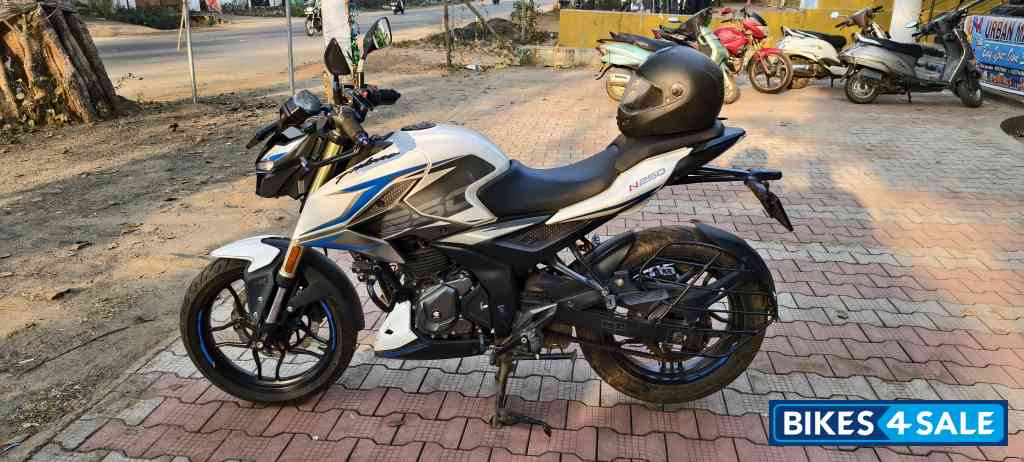 Bajaj Pulsar N250