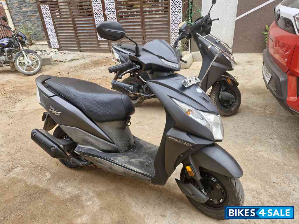 Grey Honda Dio