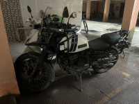 Yezdi Adventure Gloss 2023 Model