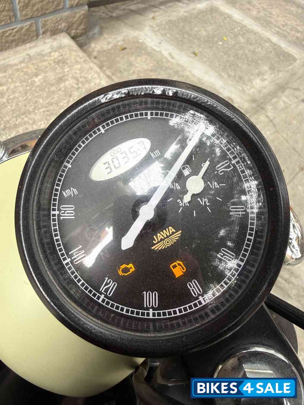 Lemon Green Jawa forty two BS6