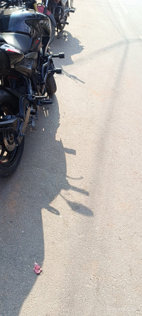 Black Bajaj Pulsar N160