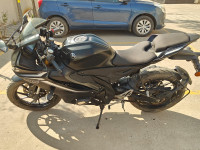 Yamaha R15 V4