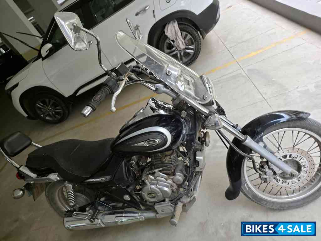 Bajaj Avenger Cruise 220