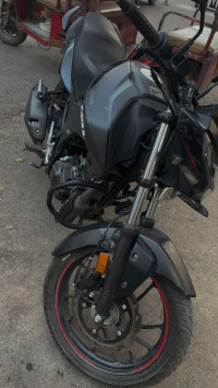 Hero Xtreme 160R Stealth Edition