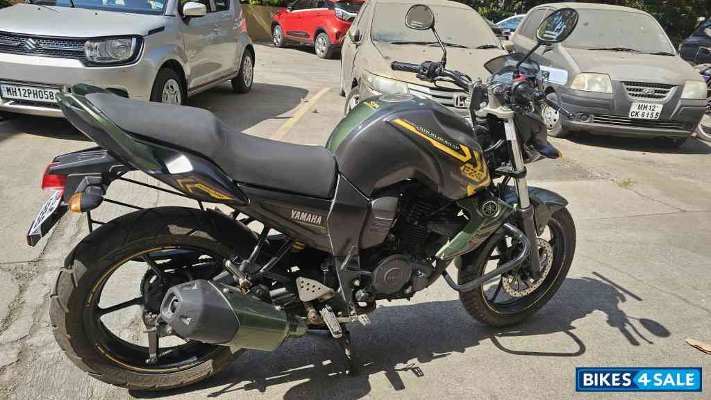 Yamaha FZ-S