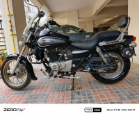 Black Bajaj Avenger Cruise 220