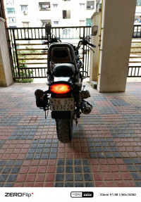 Black Bajaj Avenger Cruise 220