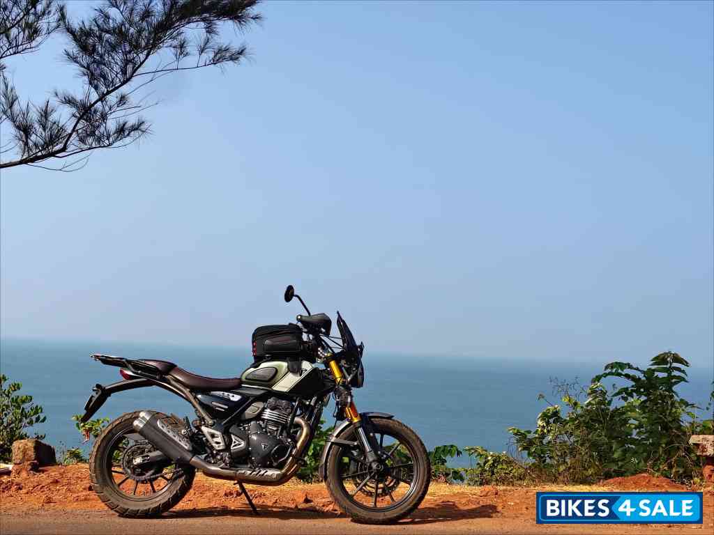 Matte Green Triumph Scrambler 400 X