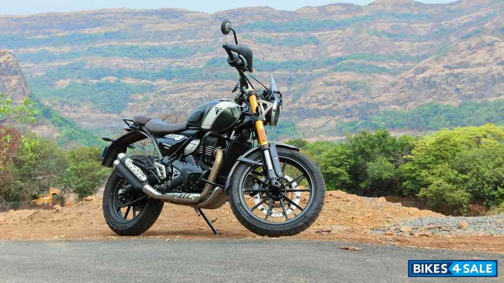 Matte Green Triumph Scrambler 400 X