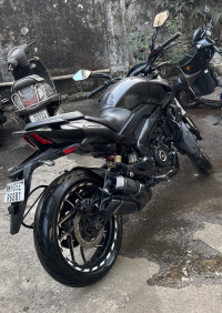 Charcoal Black Bajaj 2021 Dominar 400