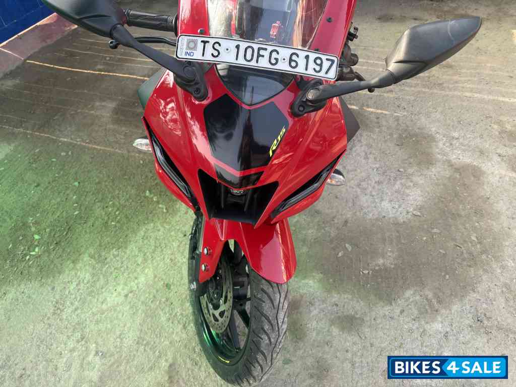 Yamaha R15 V4