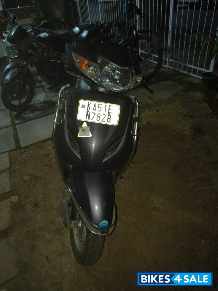 Black Honda Activa 3G