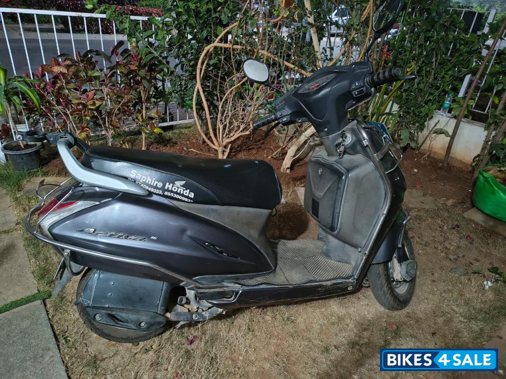 Black Honda Activa 3G