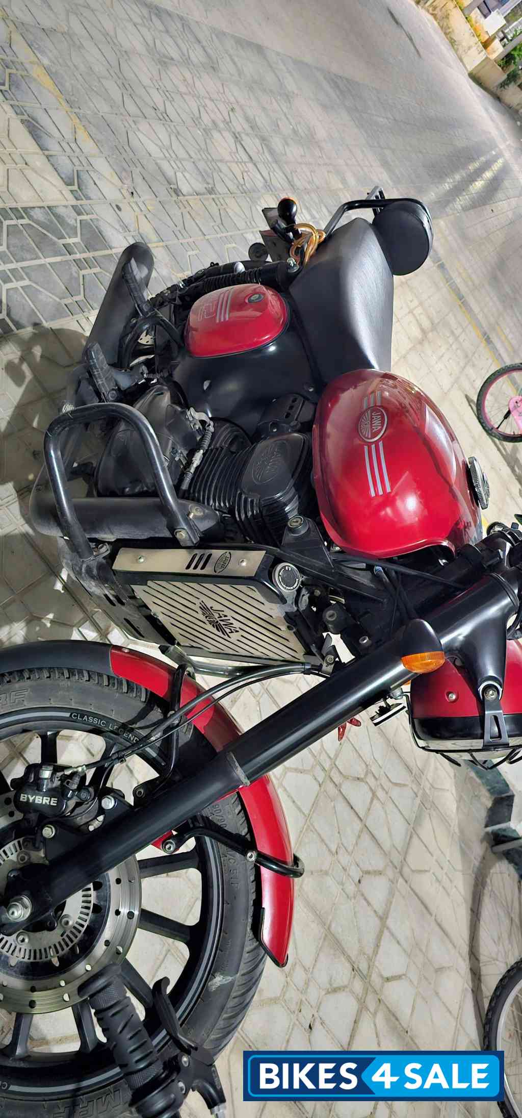 Jawa 42 Dual Channel ABS Orion Red