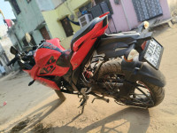 Red Suzuki Gixxer SF