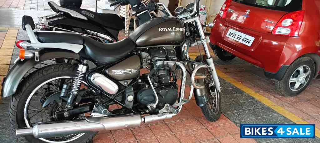 Lightning Royal Enfield Thunderbird 350