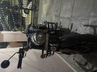 Royal Enfield Classic Stealth Black 2022 Model