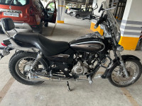Black Bajaj Avenger Cruise 220