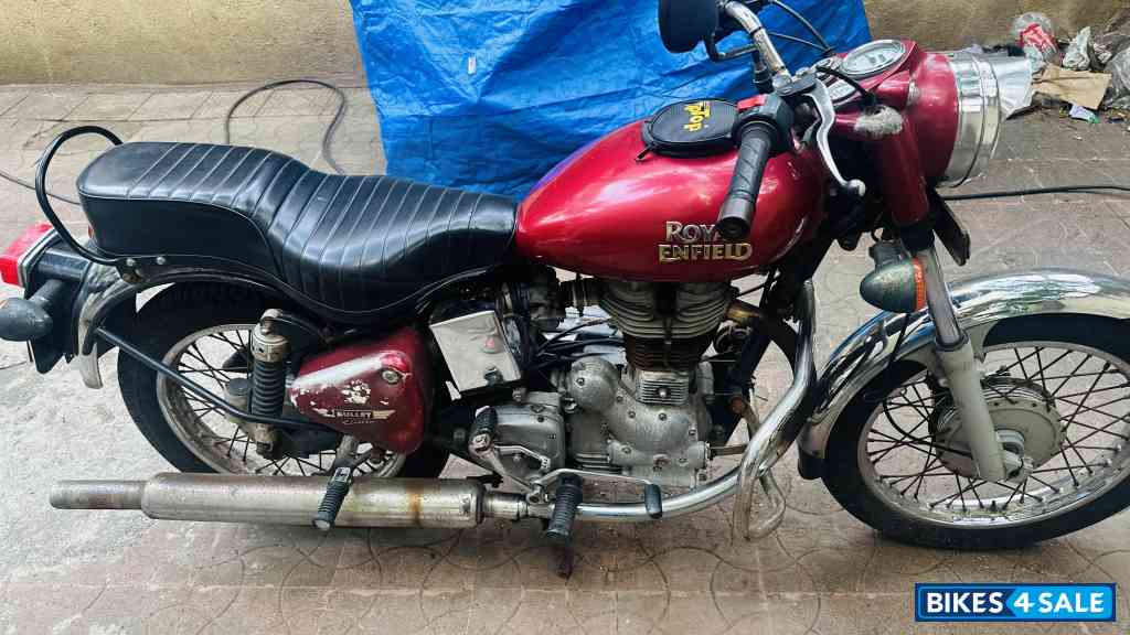 Red Royal Enfield Bullet Electra