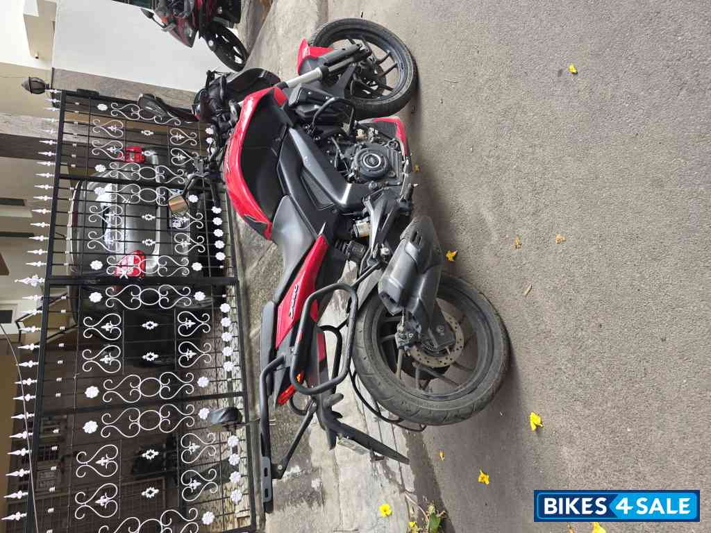 Bajaj Dominar 250