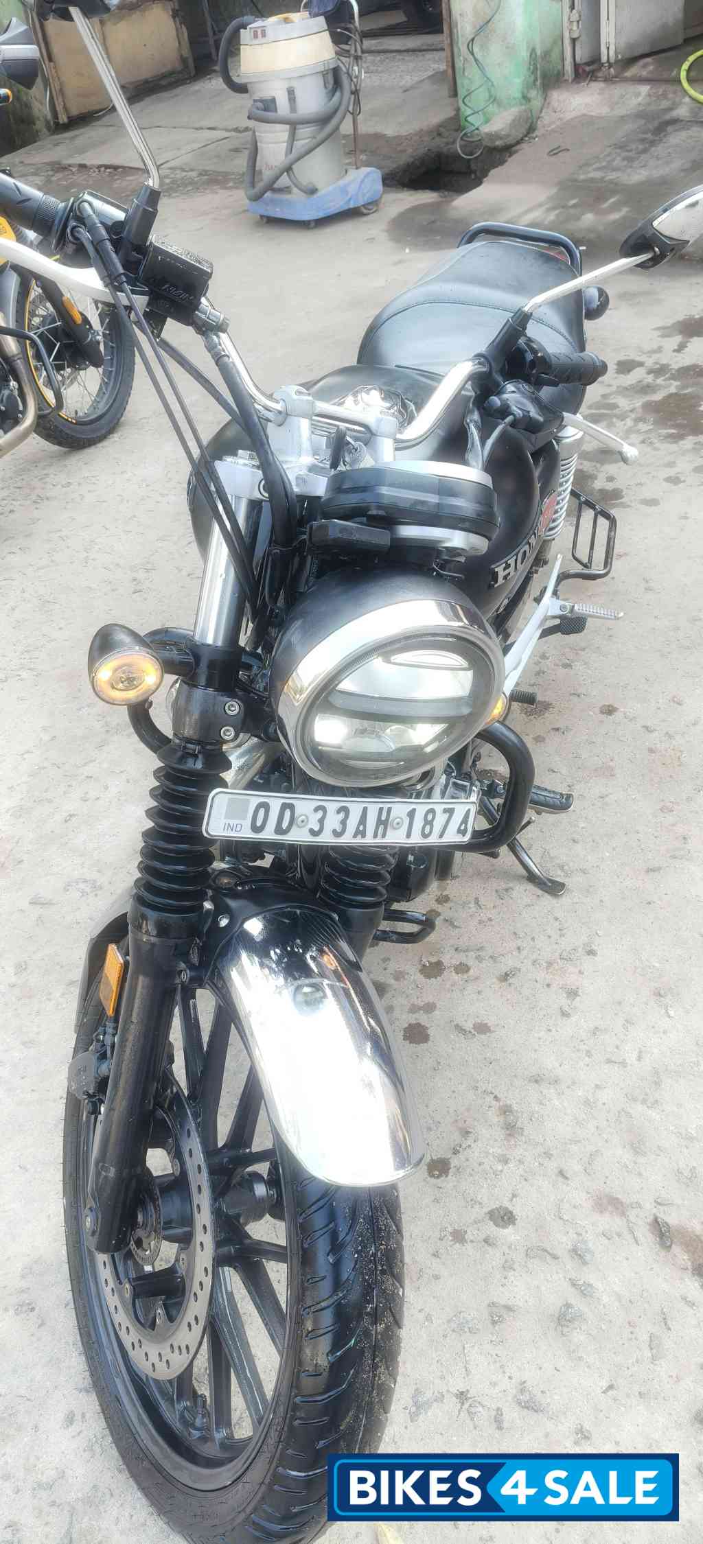 Honda CB350 DLX