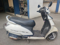 White Honda Activa 125