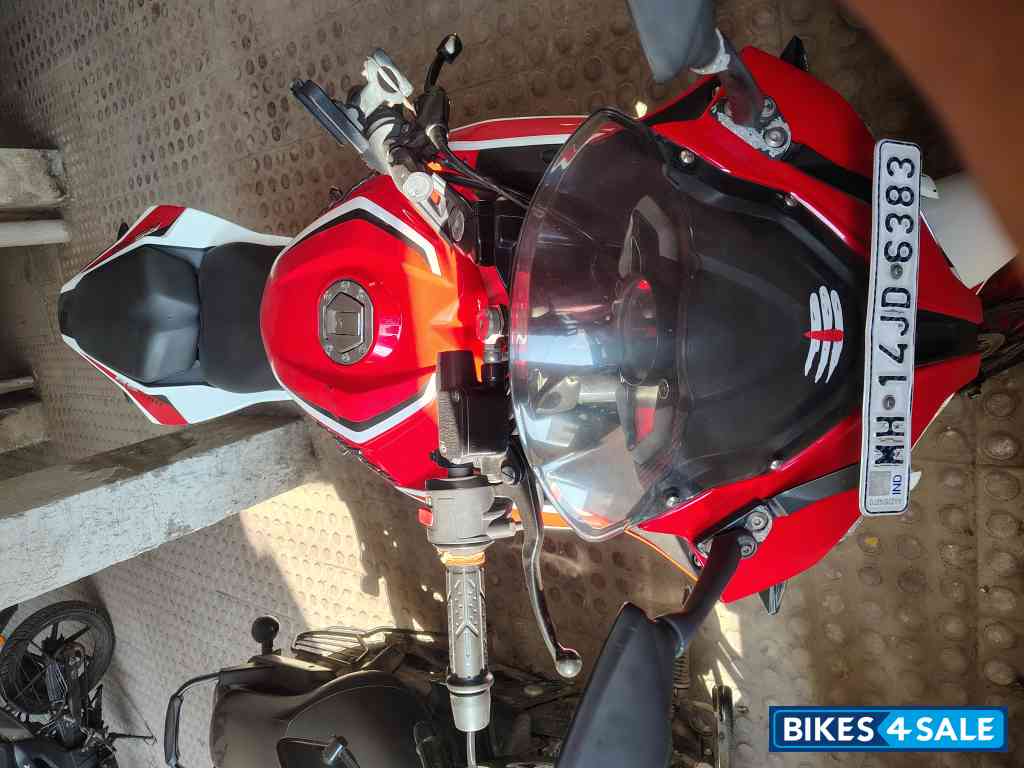 Bajaj Pulsar RS 200 BS6