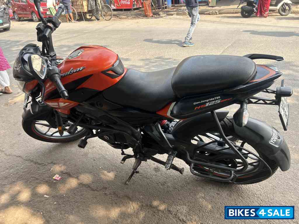 Bajaj Pulsar NS 125