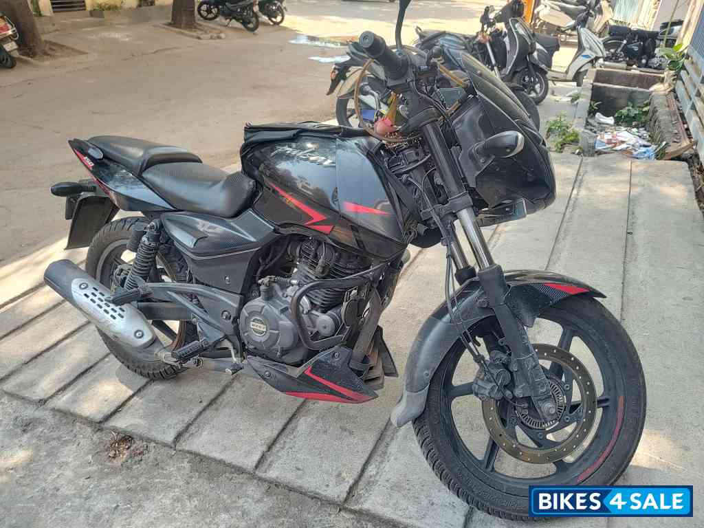 Bajaj Pulsar 150 Twin Disc Bajaj Pulsar 150 Twin Disc