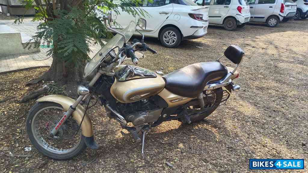 Bajaj Avenger Cruise 220