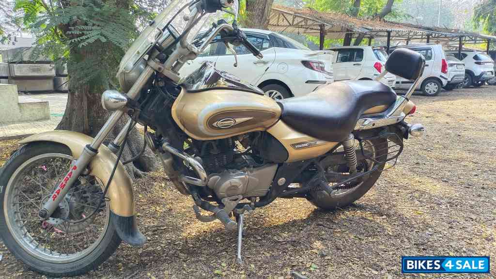 Bajaj Avenger Cruise 220