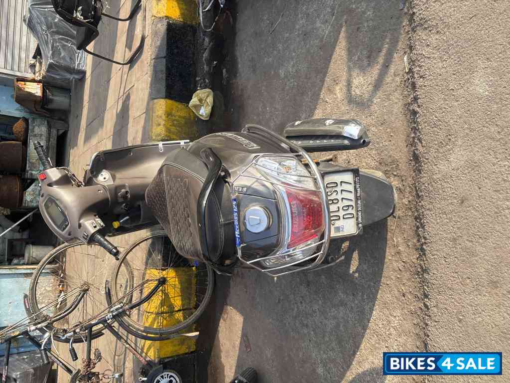 Brown Suzuki Access 125 BS6