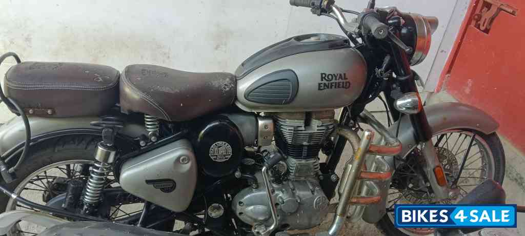 Royal Enfield Classic Gunmetal Grey