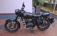 Stealth Black Royal Enfield Classic 350 Dual Channel BS6