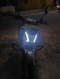 Yamaha FZS-FI Deluxe