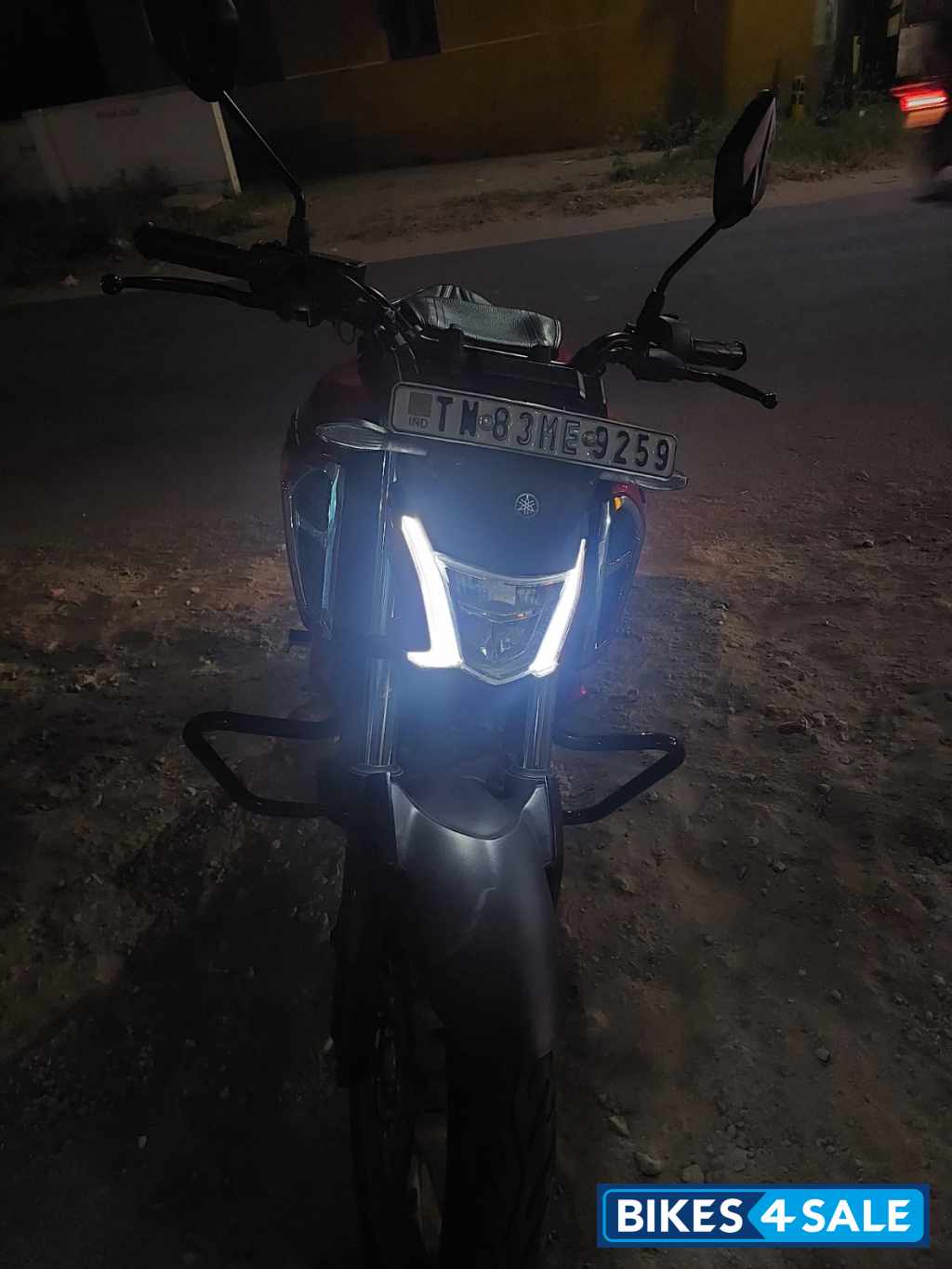 Yamaha FZS-FI Deluxe