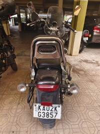 Auburn Black Bajaj Avenger Cruise 220 BS6